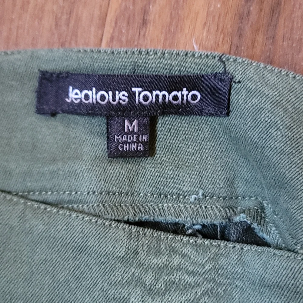 Jealous Tomato skirt size large - Picture 7 of 7